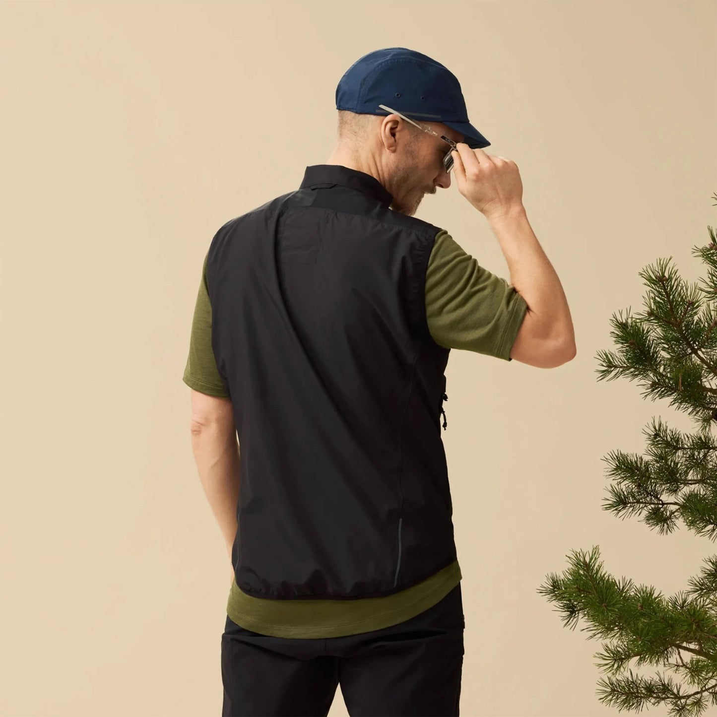 Fjallraven Hoja Adventure Vest Black - The Sporting Lodge