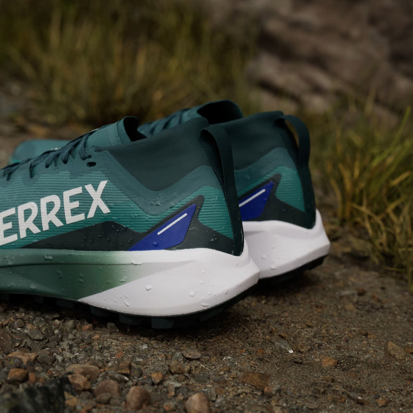 Adidas Terrex Agravic GTX Trail Running Shoes Preloved Teal / Cloud White / Semi Lucid Blue