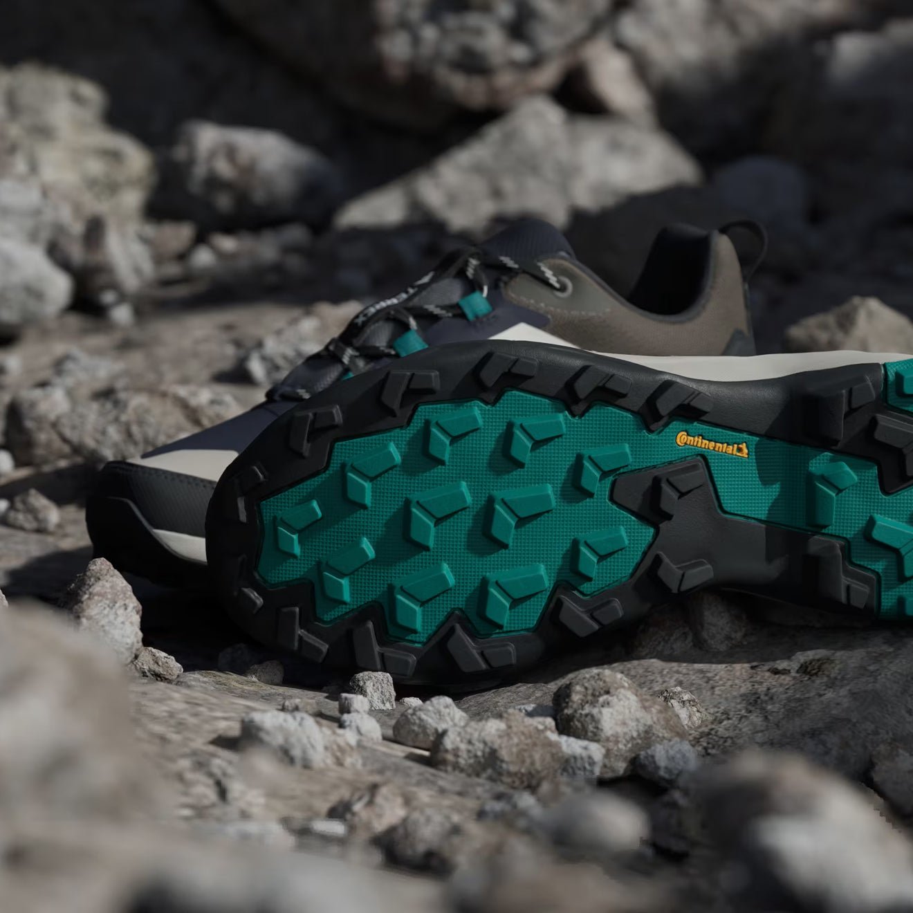 Adidas Terrex Skychaser AX5 Trainer Gore-Tex Legend Ink / Wonder White / Shadow Olive