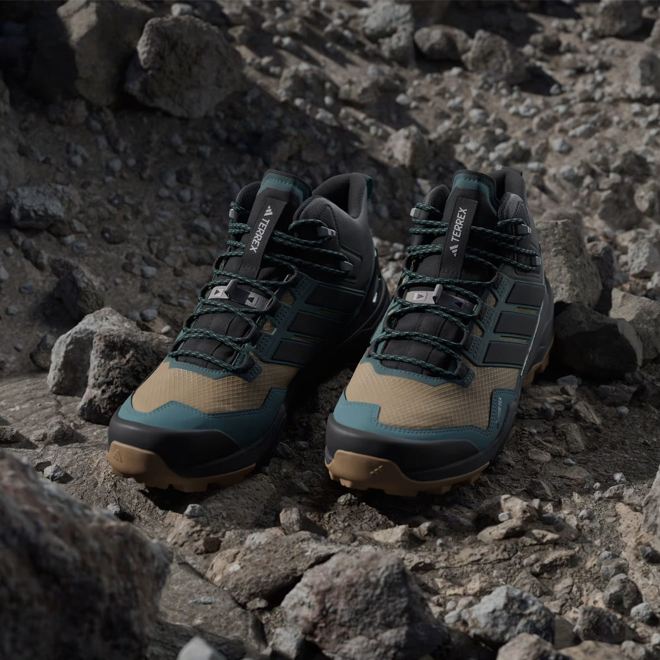 Adidas Terrex Skychaser Mid GORE-TEX Hiking Shoes Cardboard / Core Black / Preloved Teal