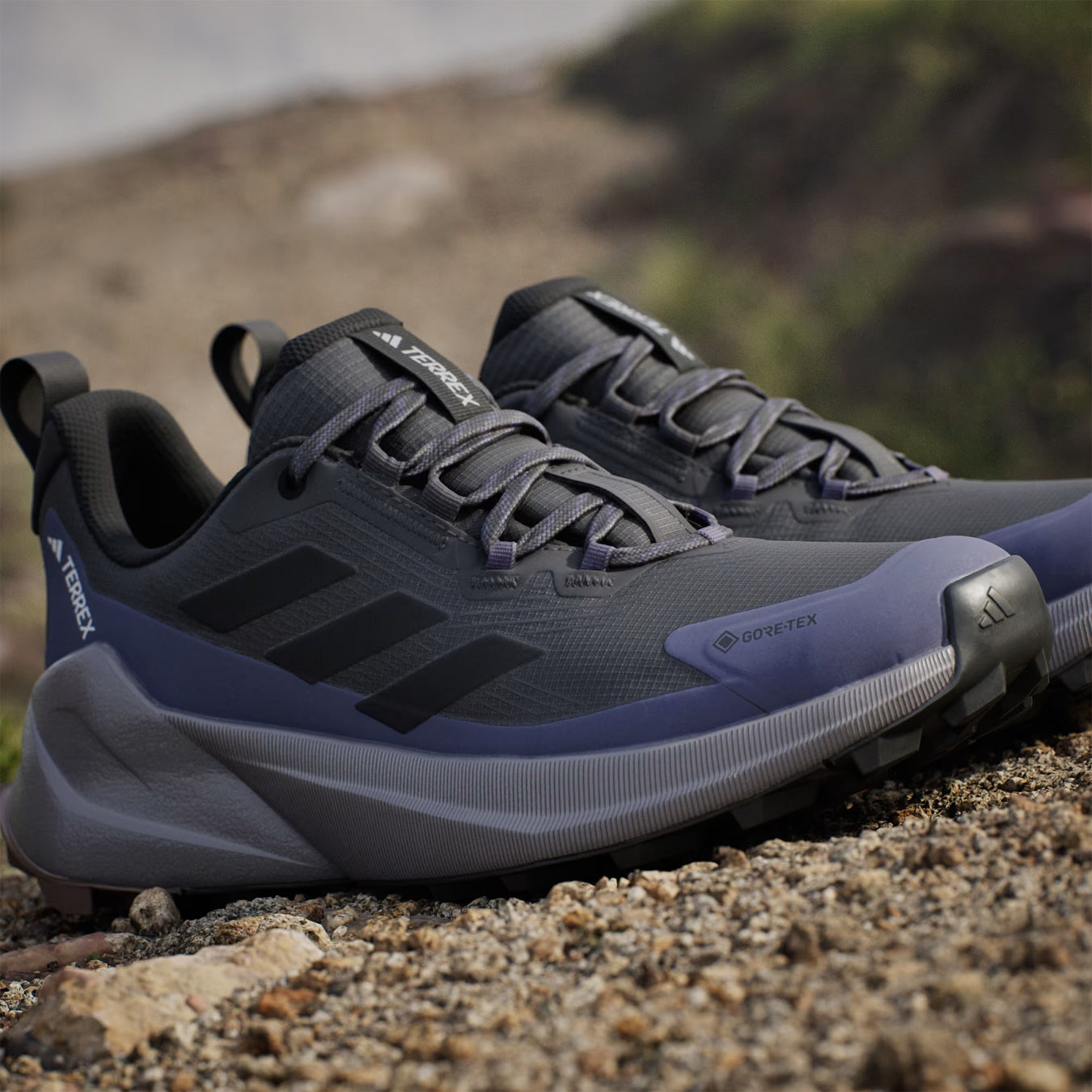 Adidas Terrex Womens Trailmaker 2.0 GORE-TEX Hiking Shoes Carbon / Core Black / Preloved Violet