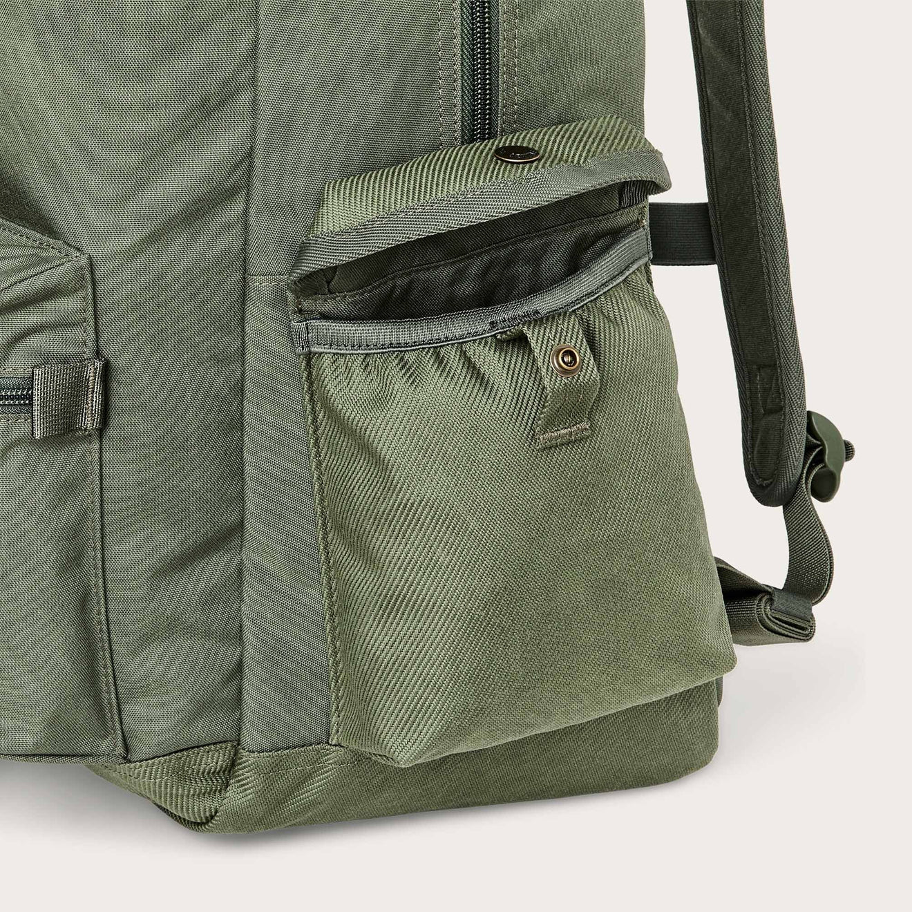 Filson Surveyor 36L Backpack Service Green