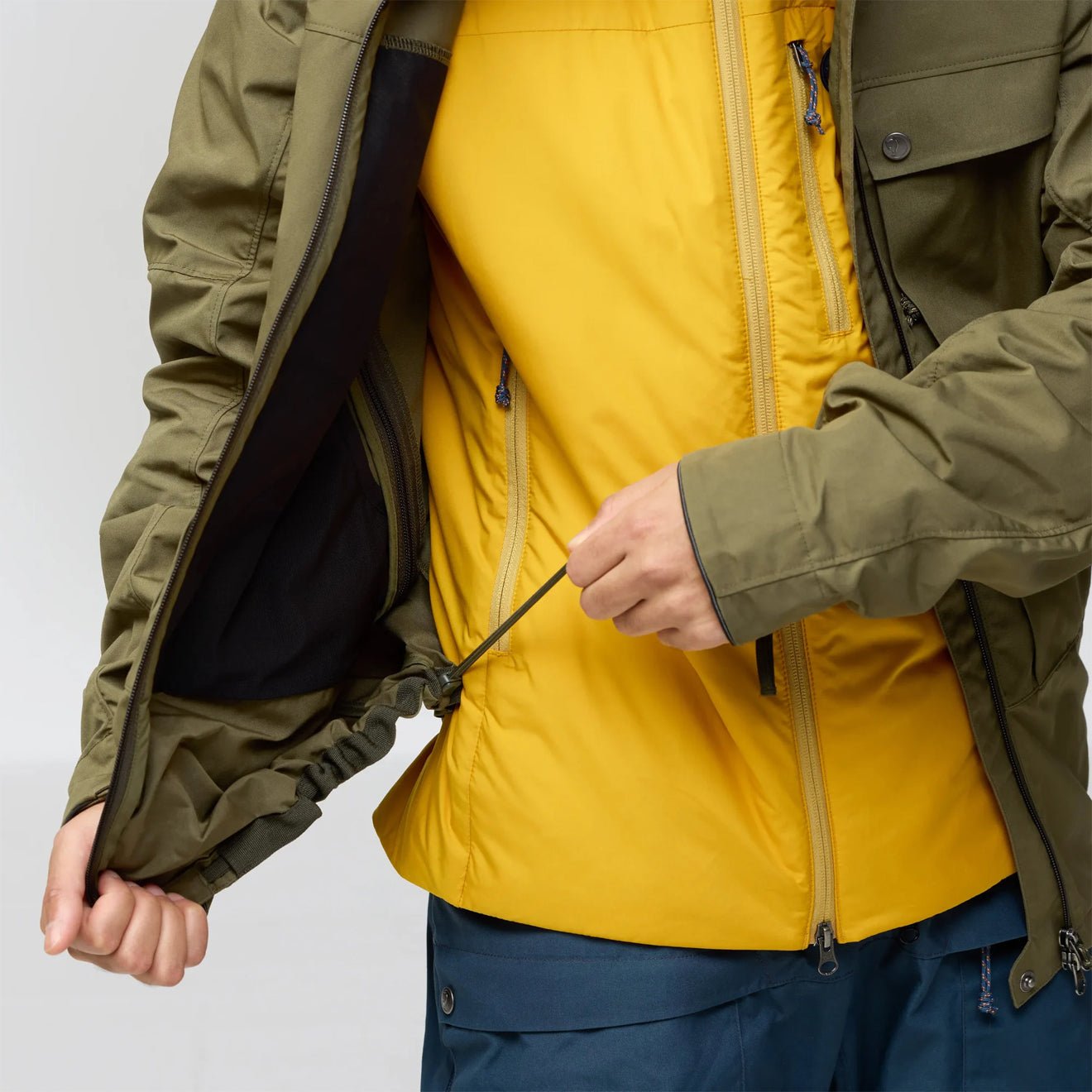 Fjallraven Bergtagen G-1000 Jacket Laurel Green - The Sporting Lodge