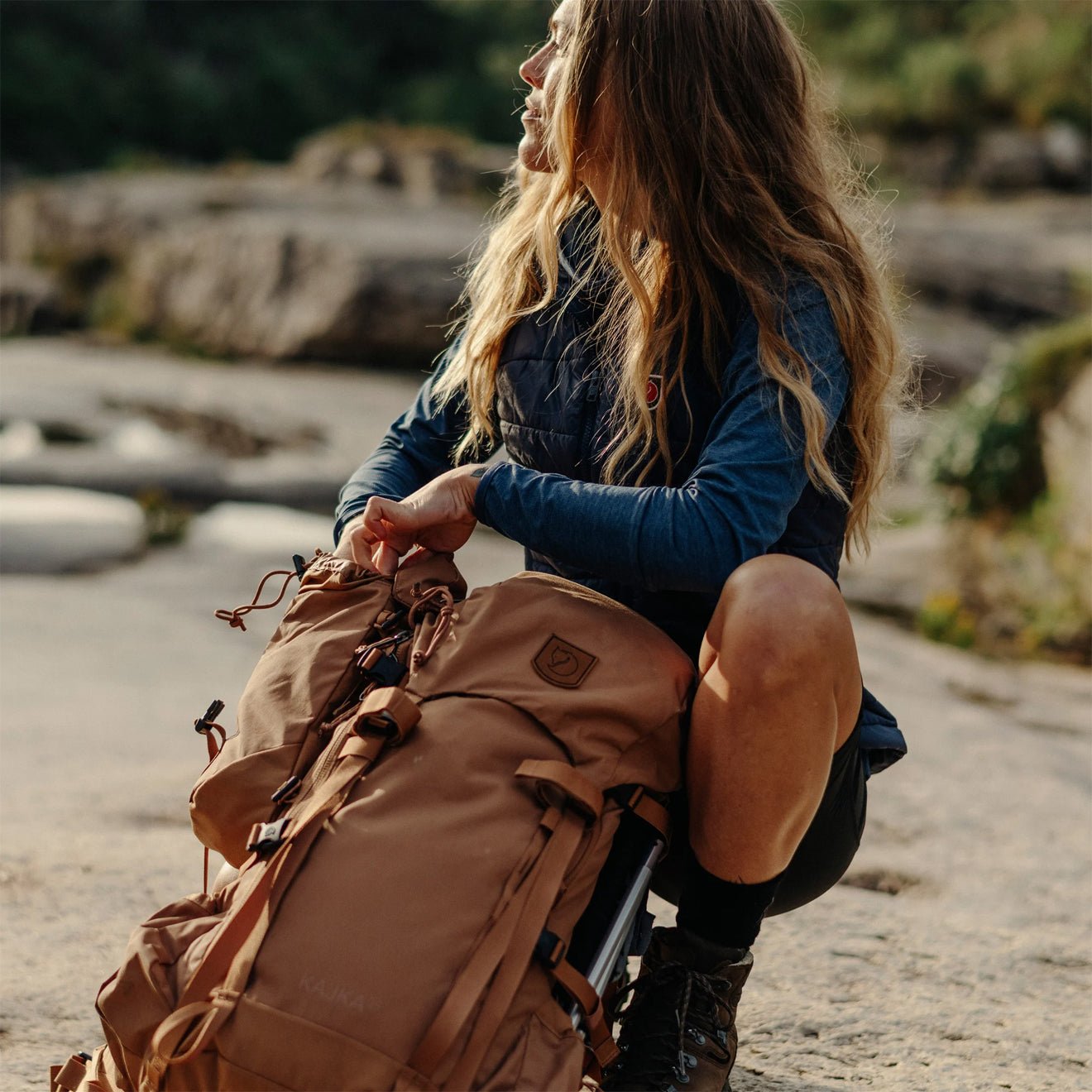 Fjallraven Kajka 35 Backpack S/M Coal Black - The Sporting Lodge