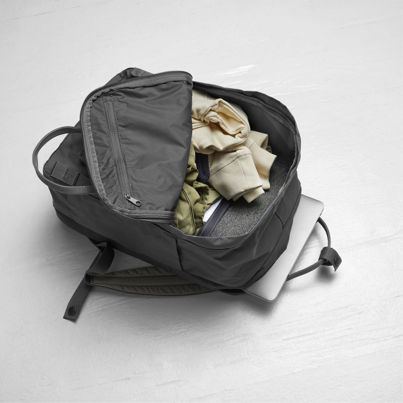 Fjallraven Kanken Laptop 15" Pastel Lavender