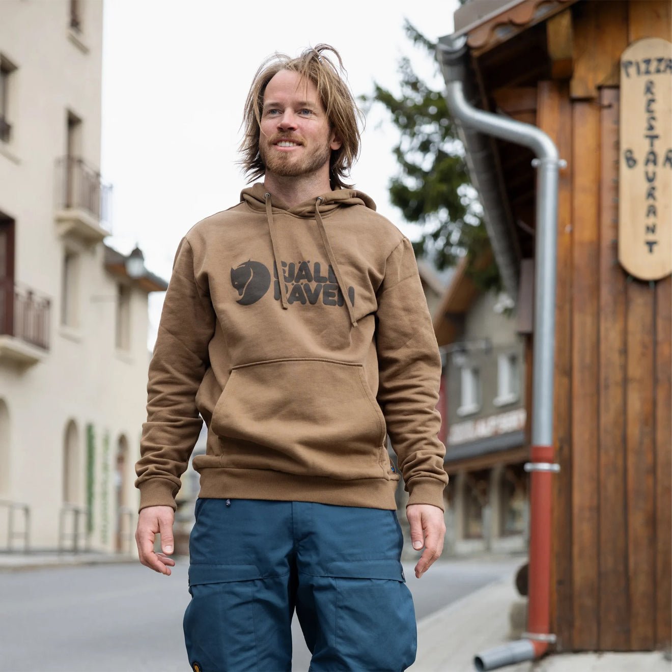 Fjallraven Logo Hoodie Black - The Sporting Lodge
