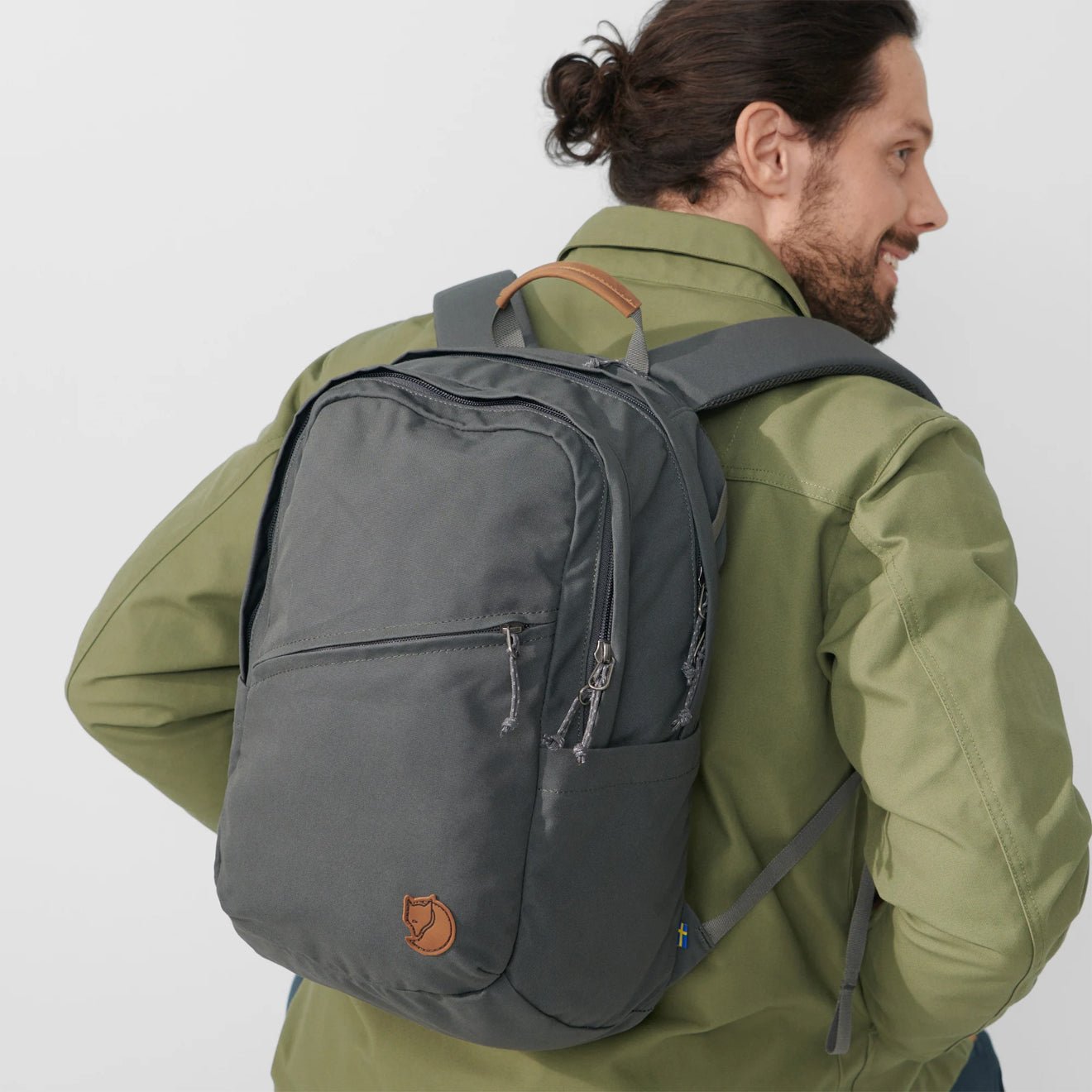 Fjallraven Raven 20L Backpack Black - The Sporting Lodge