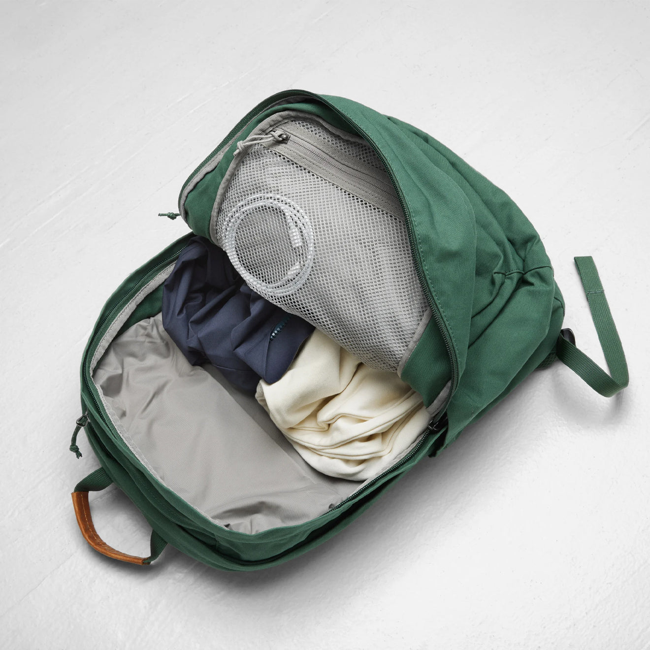Fjallraven Raven 28 Black / Black