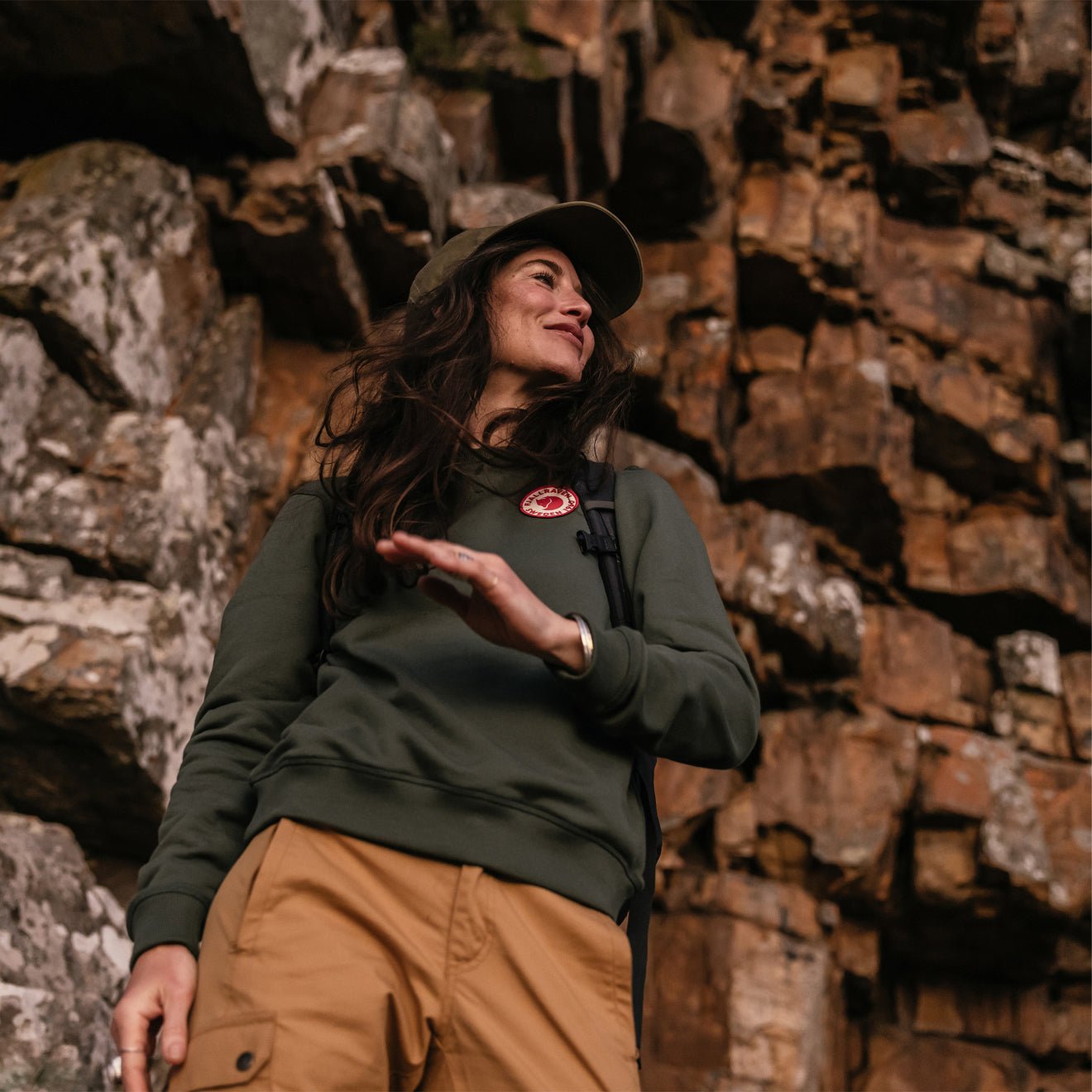 Fjallraven Womens 1960 Logo Badge Sweater Chalk Rose - The Sporting Lodge