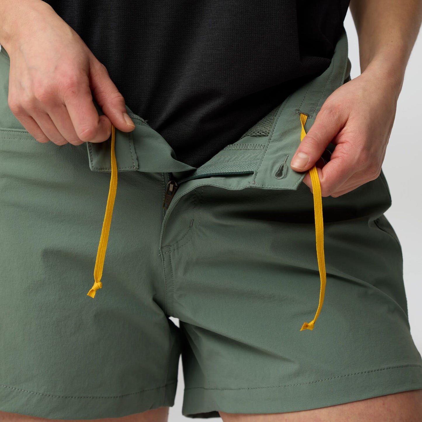 Fjallraven Womens High Coast Lite Shorts Black