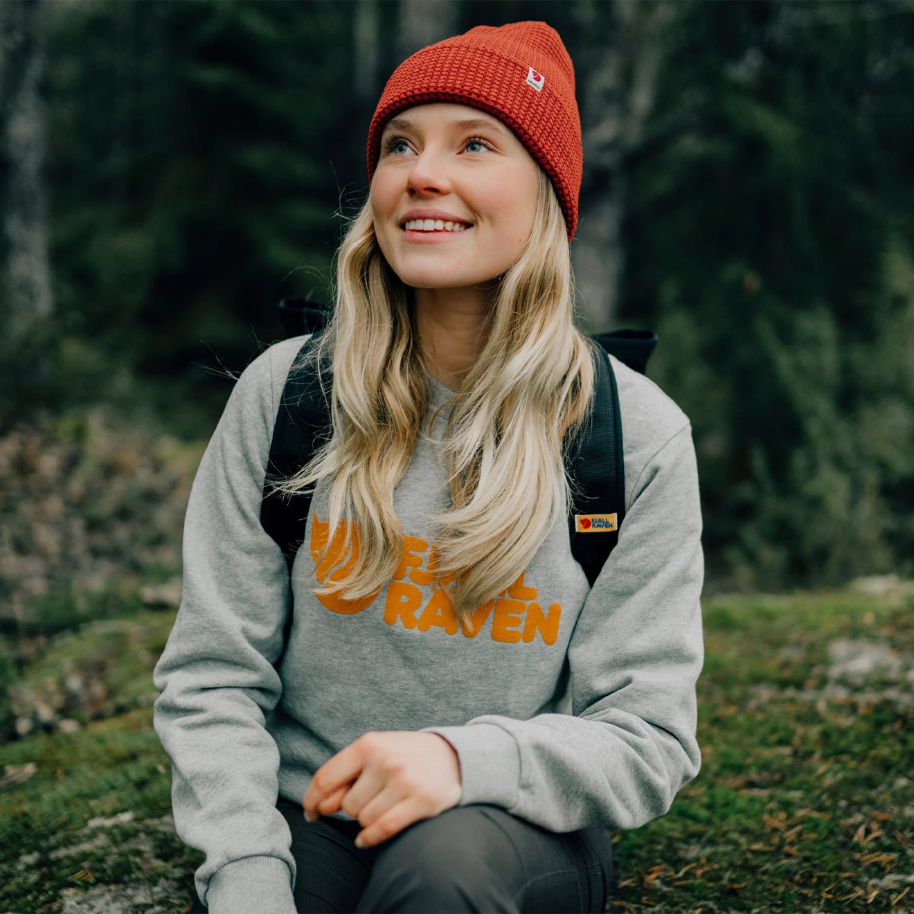 Fjallraven Womens Logo Sweater Breeze Blue / Patina Green - The Sporting Lodge