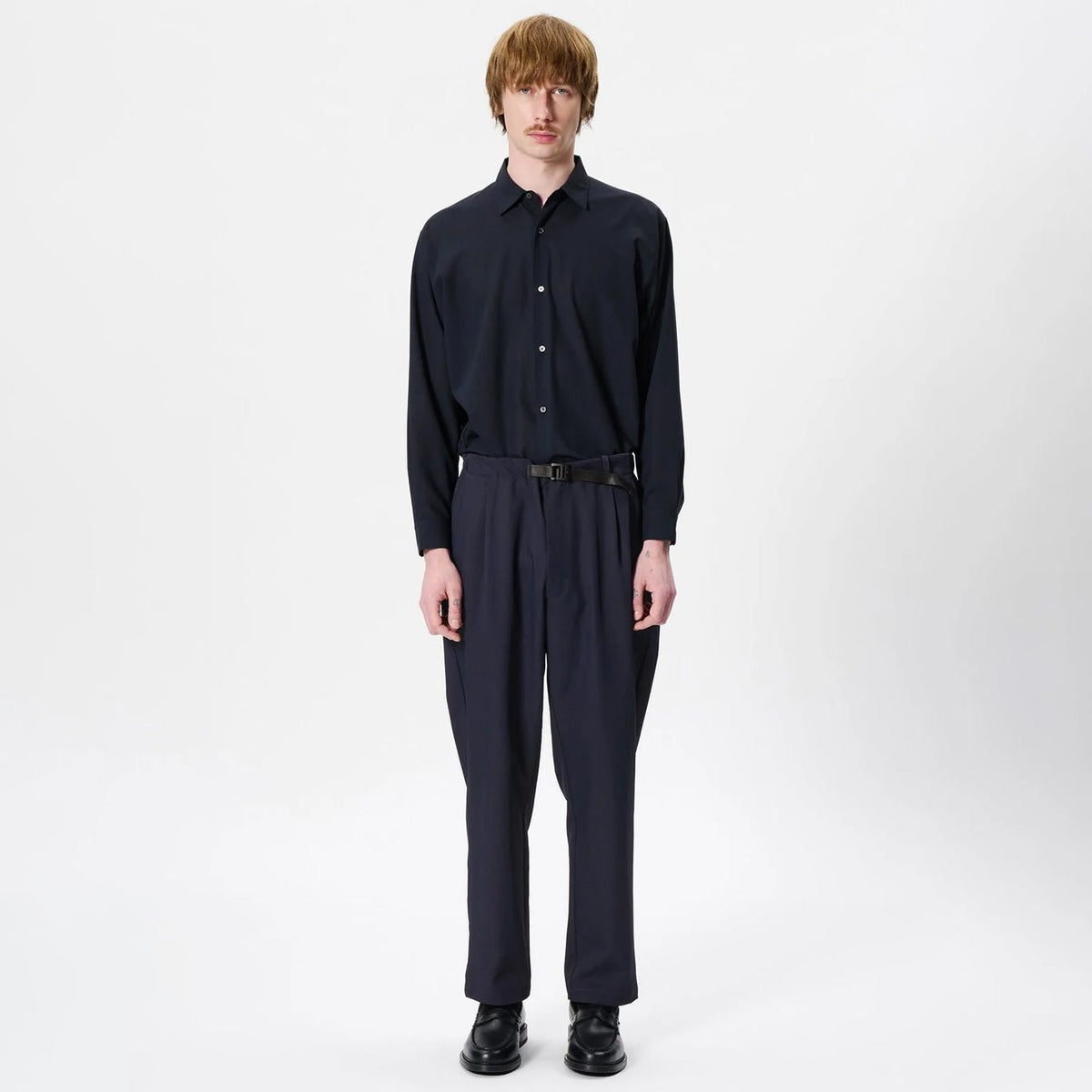 Goldwin One Tuck Tapered Stretch Pants Ivory