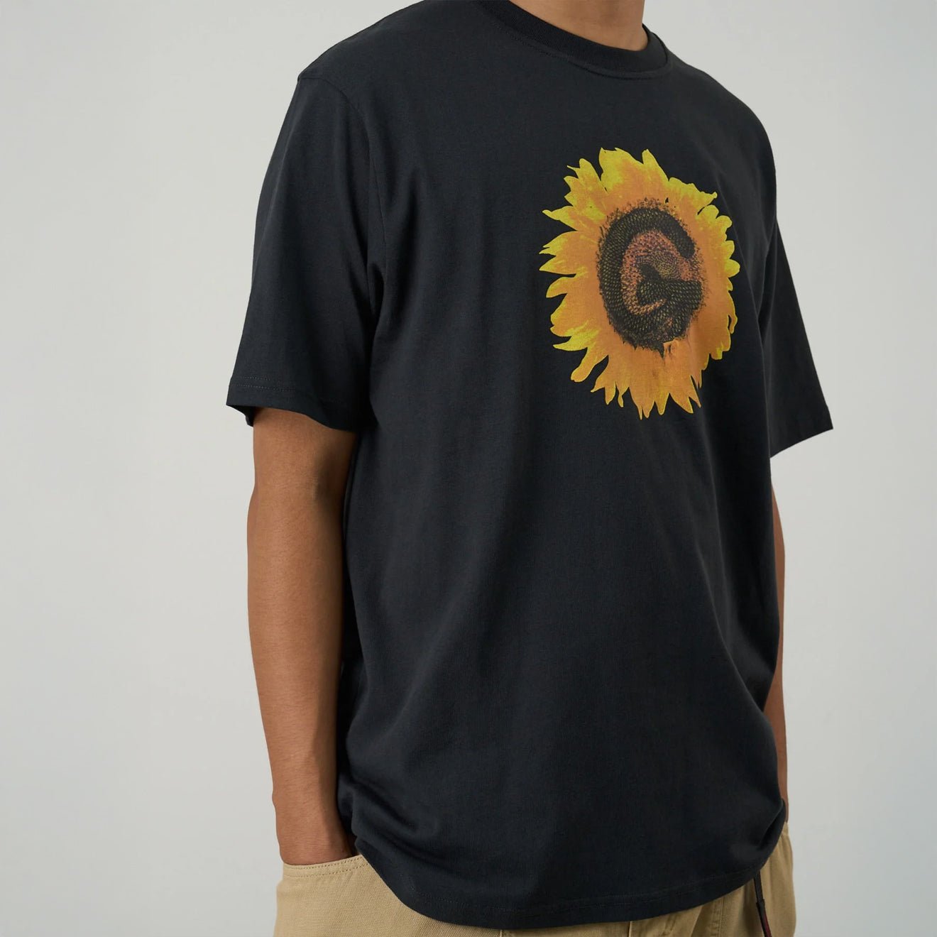 Gramicci G - Flower Tee Vintage Black