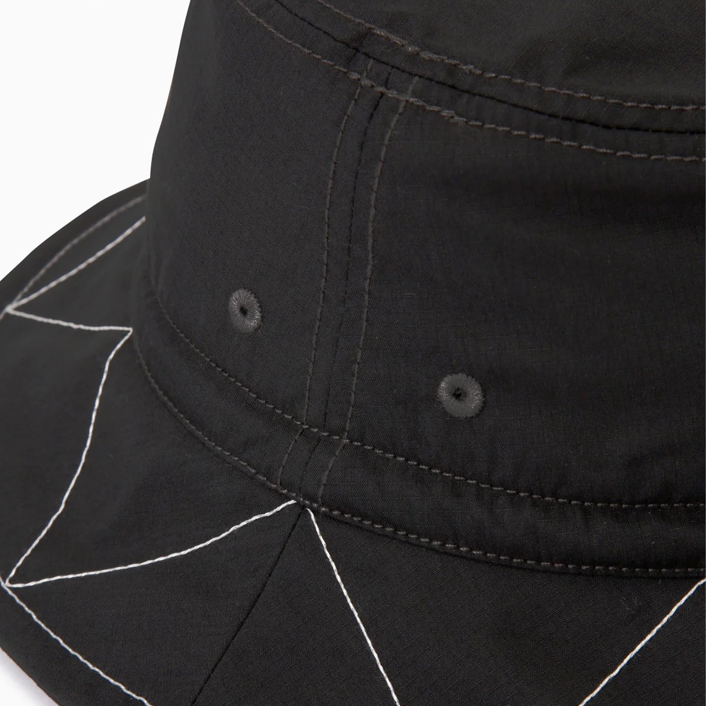 Gramicci x And Wander Zigzag Stitch Hat Black