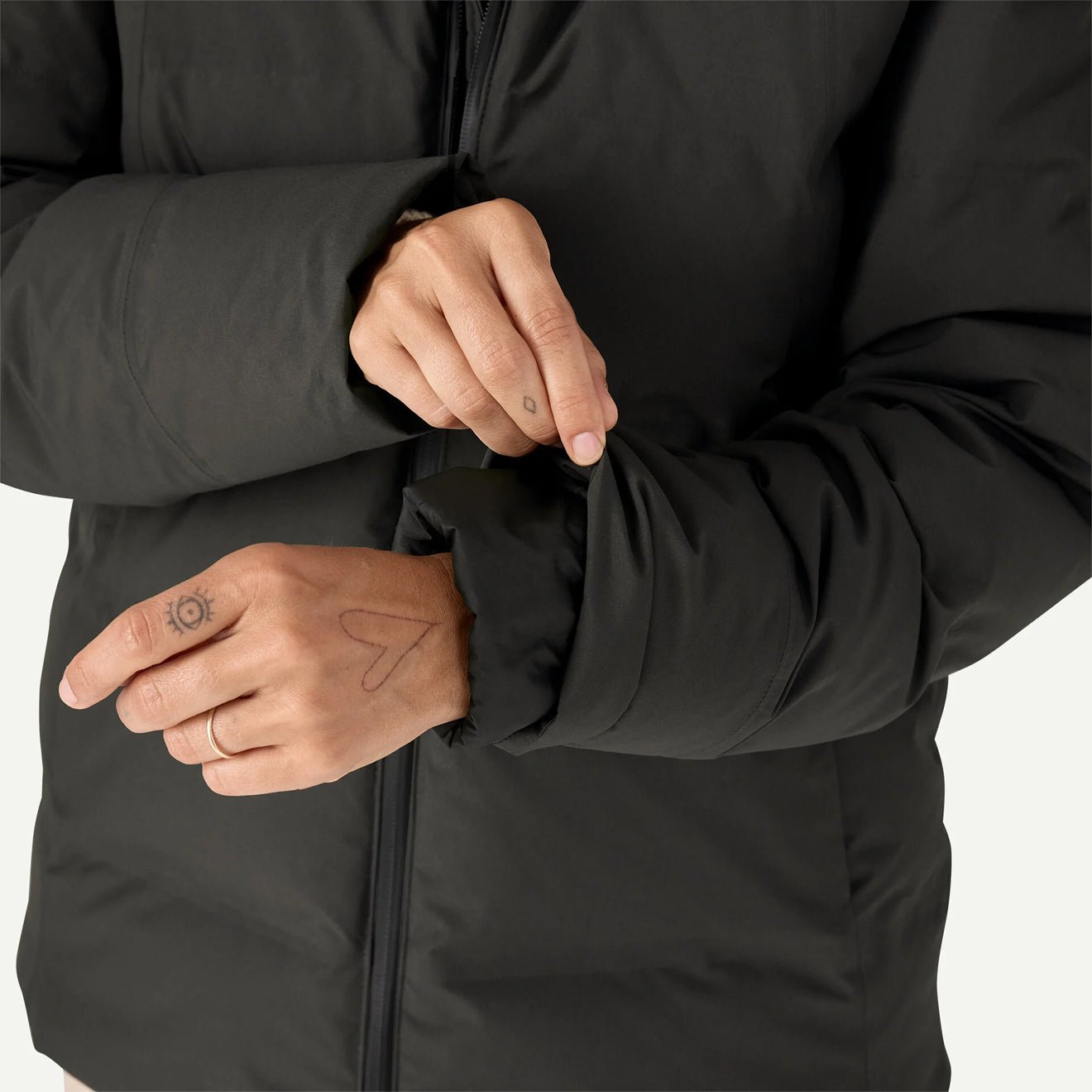 Patagonia Womens Jackson Glacier Jacket Black - The Sporting Lodge