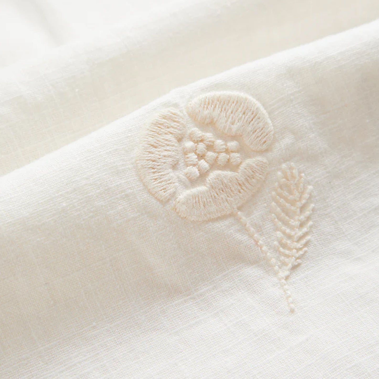 Portuguese Flannel Embroidery Nature Ramie S/S Shirt Ecru