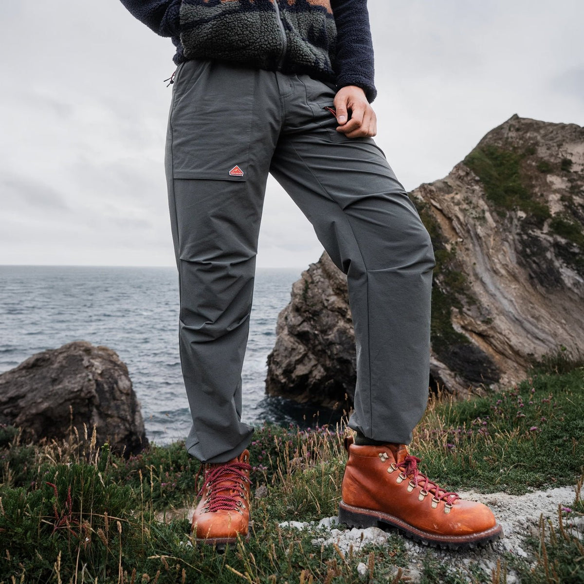 Sealskinz Swainsthorpe Water Repellent Hiking Trouser Olive