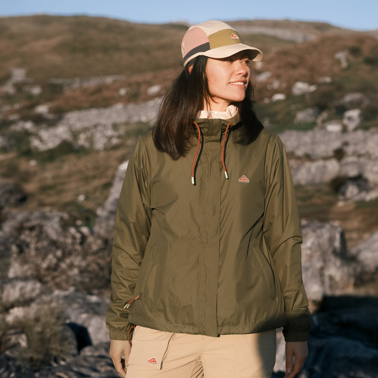 Sealskinz Womens Norton Lightweight Packable Windbreaker Olive