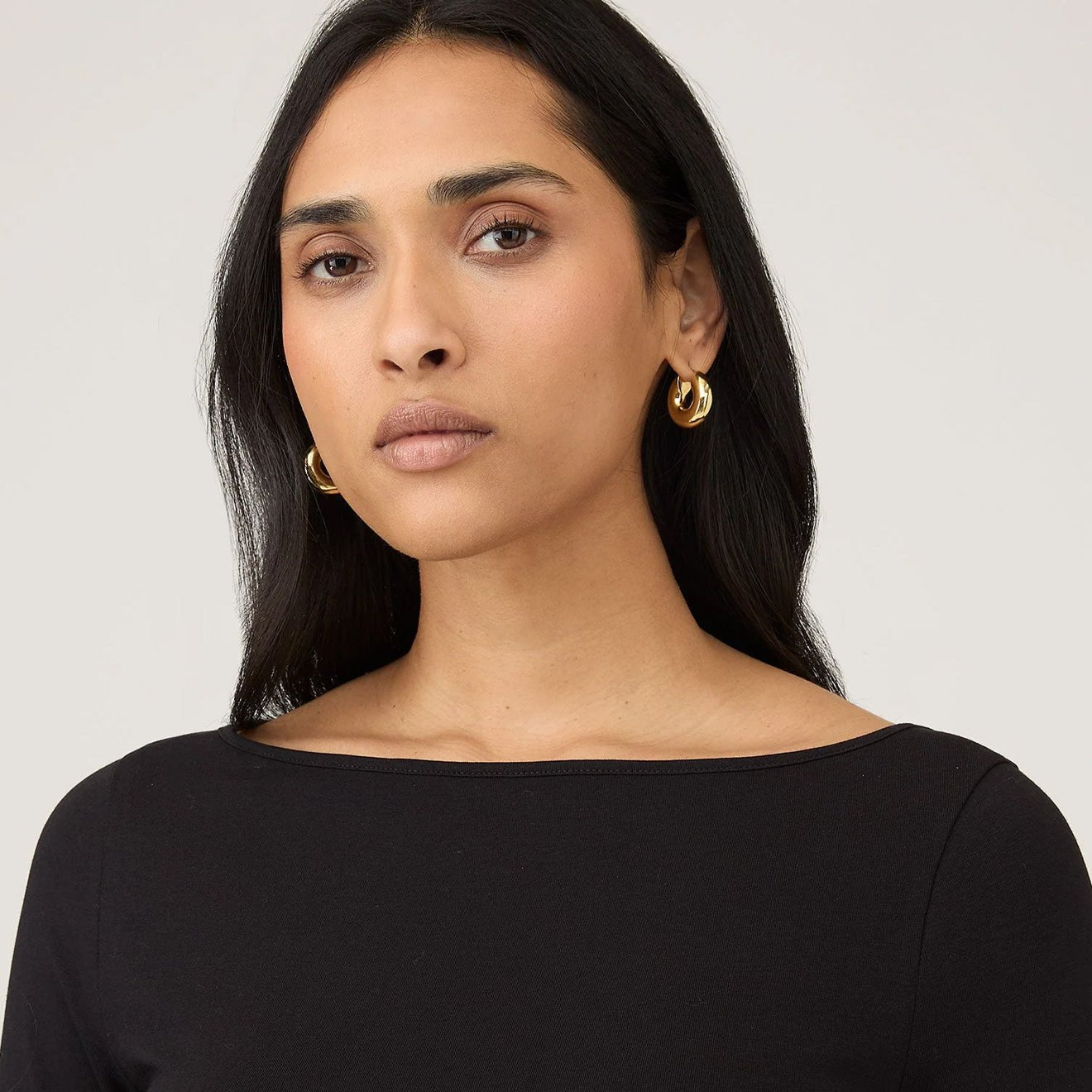 Sunspel Womens Slash Neck L/S Top Black - The Sporting Lodge