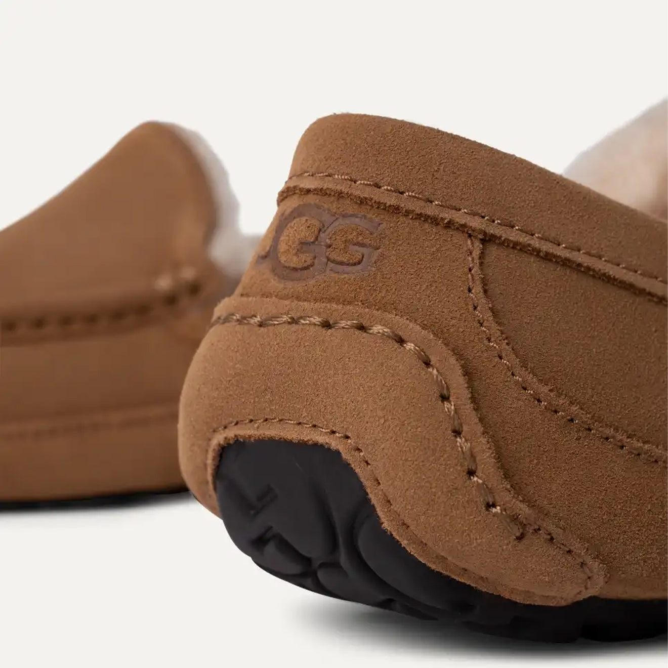UGG Ascot Slipper Chestnut
