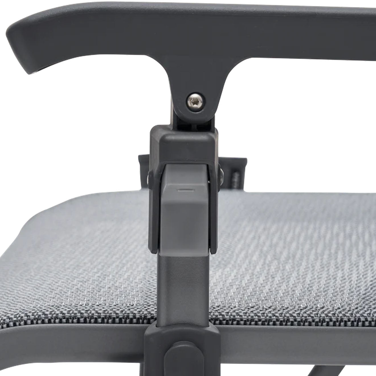 Yeti Trailhead Camp Chair Charcoal - The Sporting Lodge