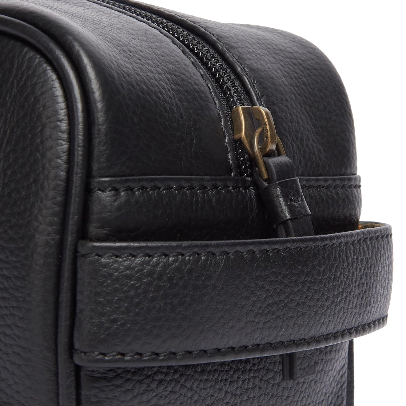 Barbour Debossed Logo Leather Wash Bag Classic Black - The Sporting Lodge