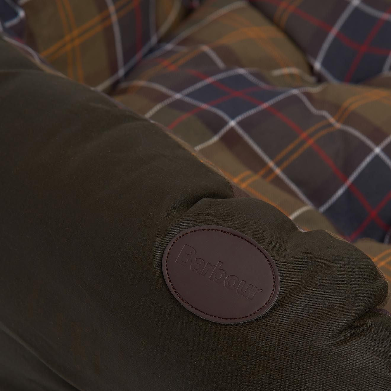 Barbour Wax / Cot Bed 30 Classic Tartan - The Sporting Lodge