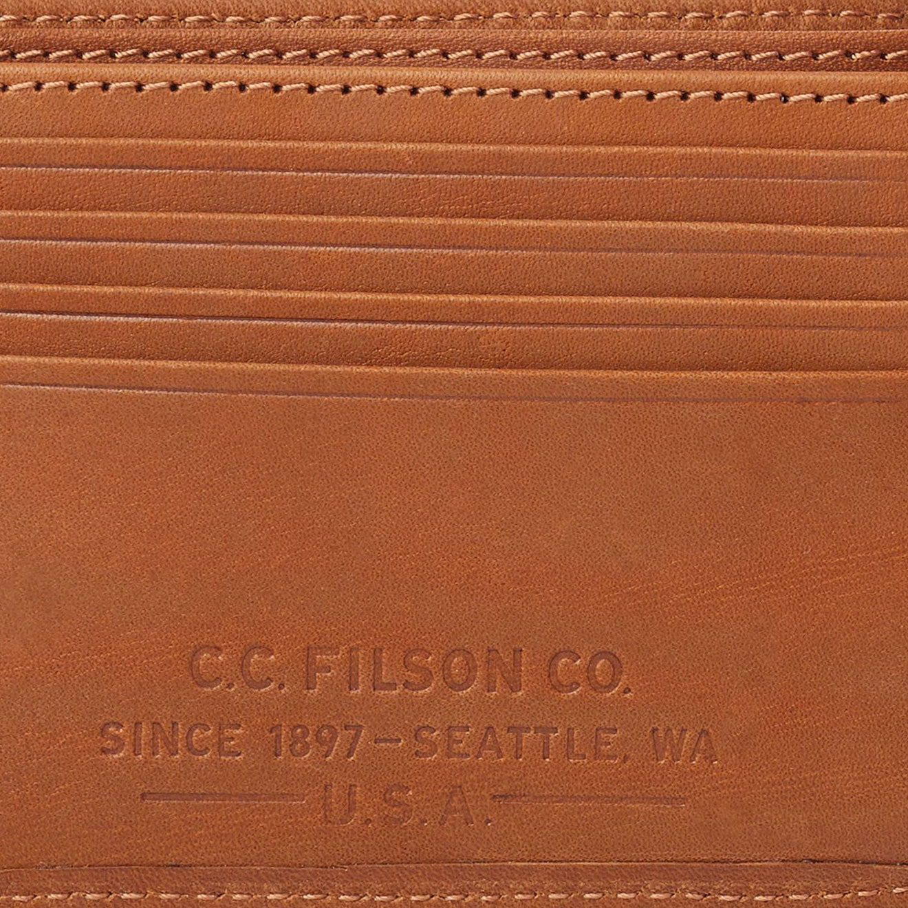 Filson Outfitter Wallet Tan - The Sporting Lodge
