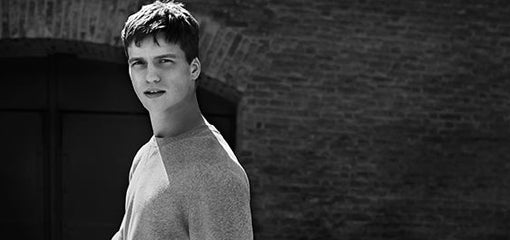 Man wearing Sunspel T-Shirt