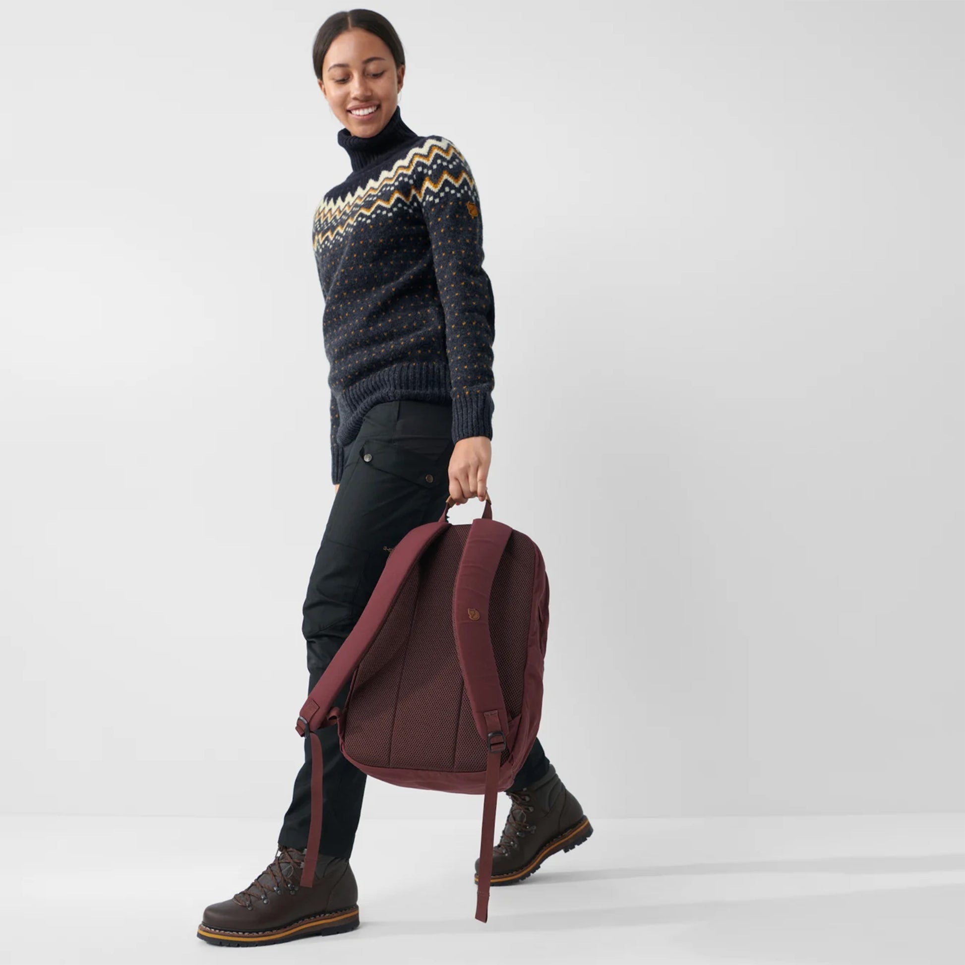 Fjallraven Raven 28L Backpack Basalt - The Sporting Lodge