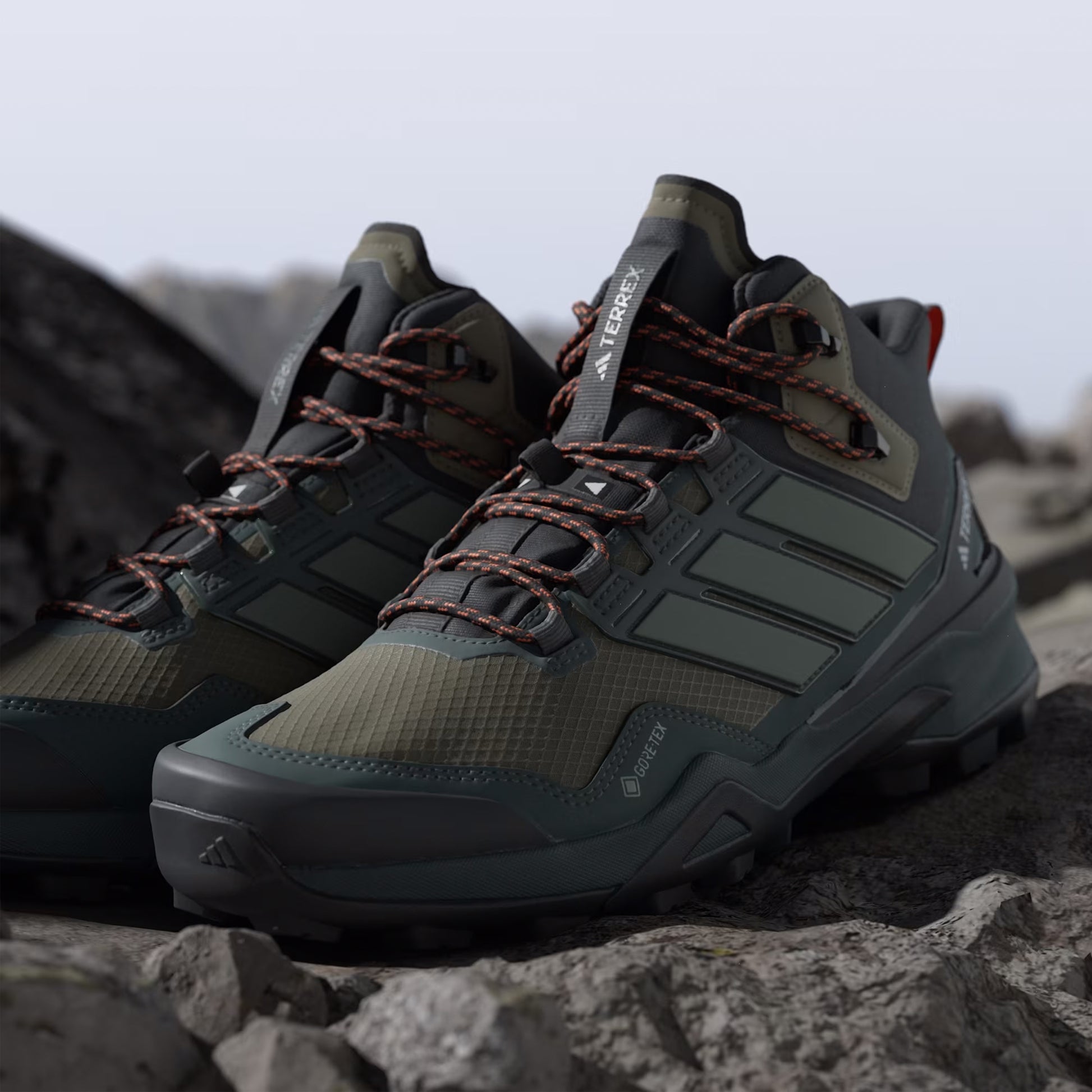 Adidas Terrex Hiking Boots Skychaser Mid Olive Strata Silver