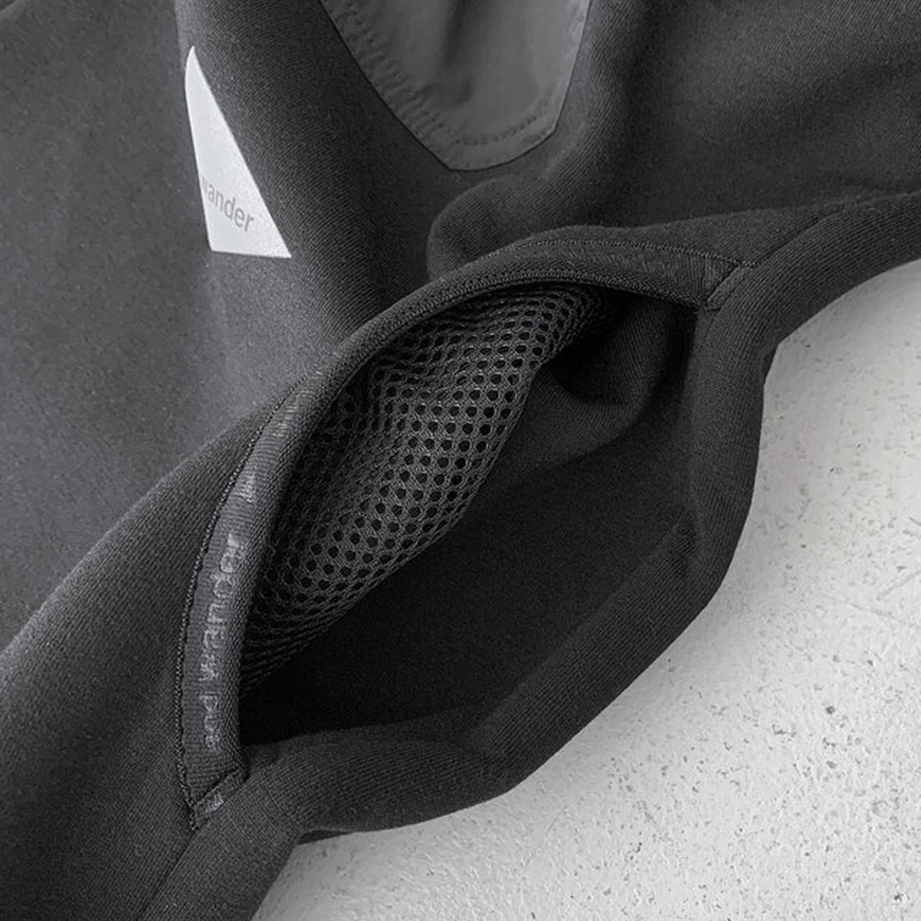 And Wander Airly Warm Full Zip Black