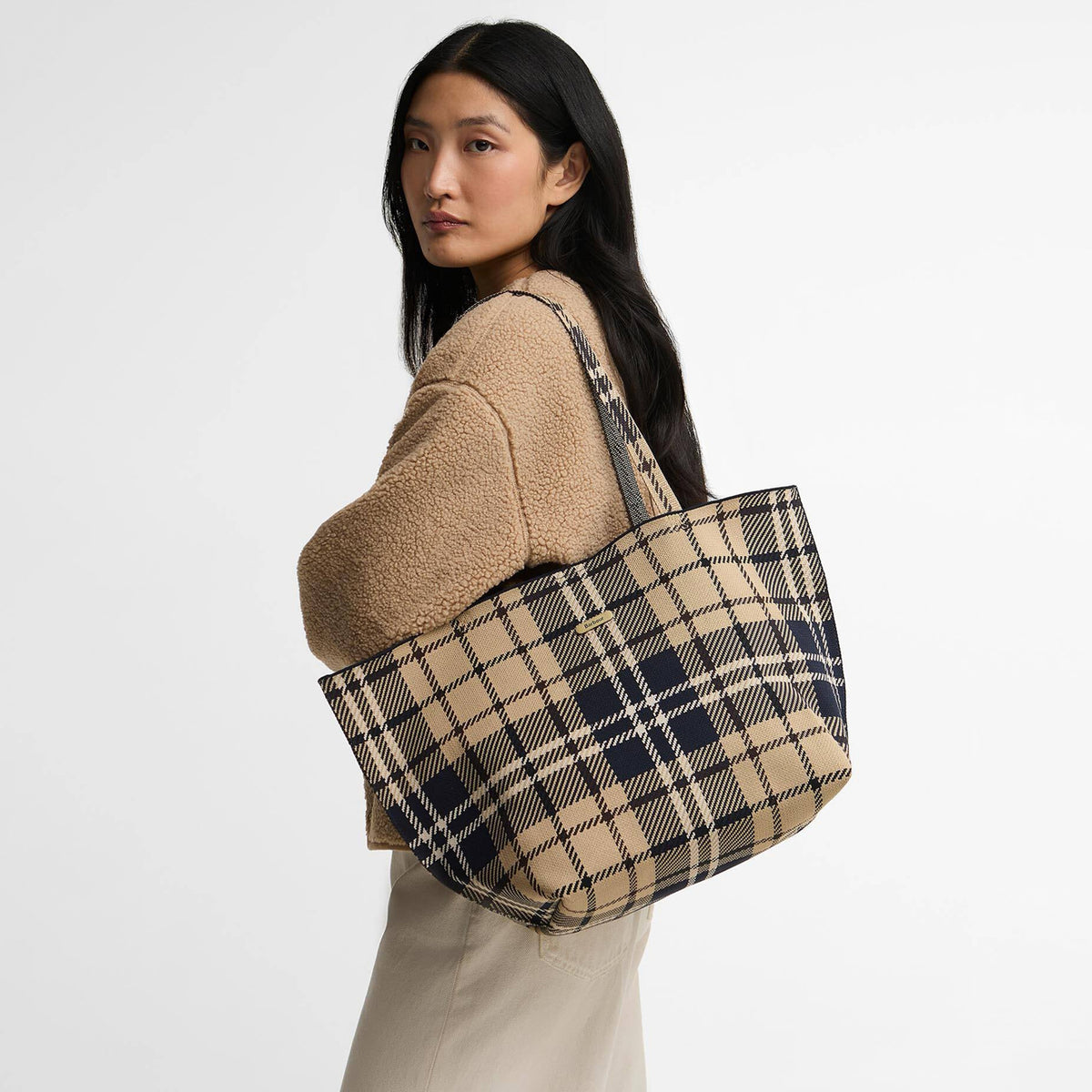 Barbour Womens Barbour Layla Tartan Large Tote Bag Birchwood Dress Tartan