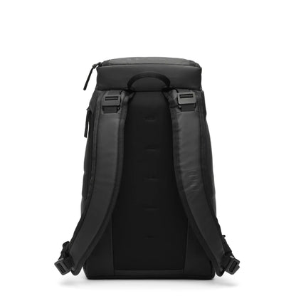 DB Hugger Backpack 20L Black Out
