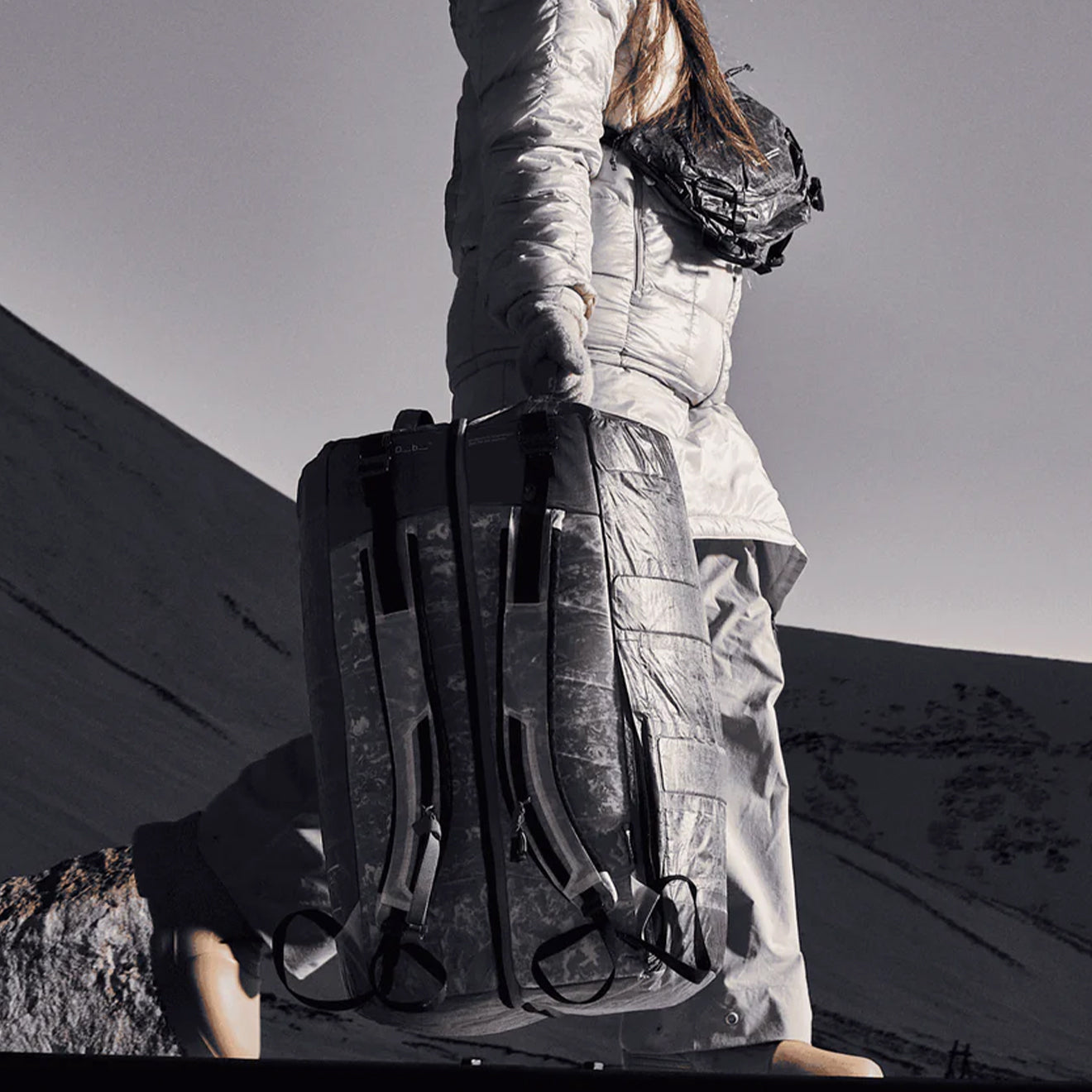 DB Weigh Lighter Split Duffel 70L Weigh Darker