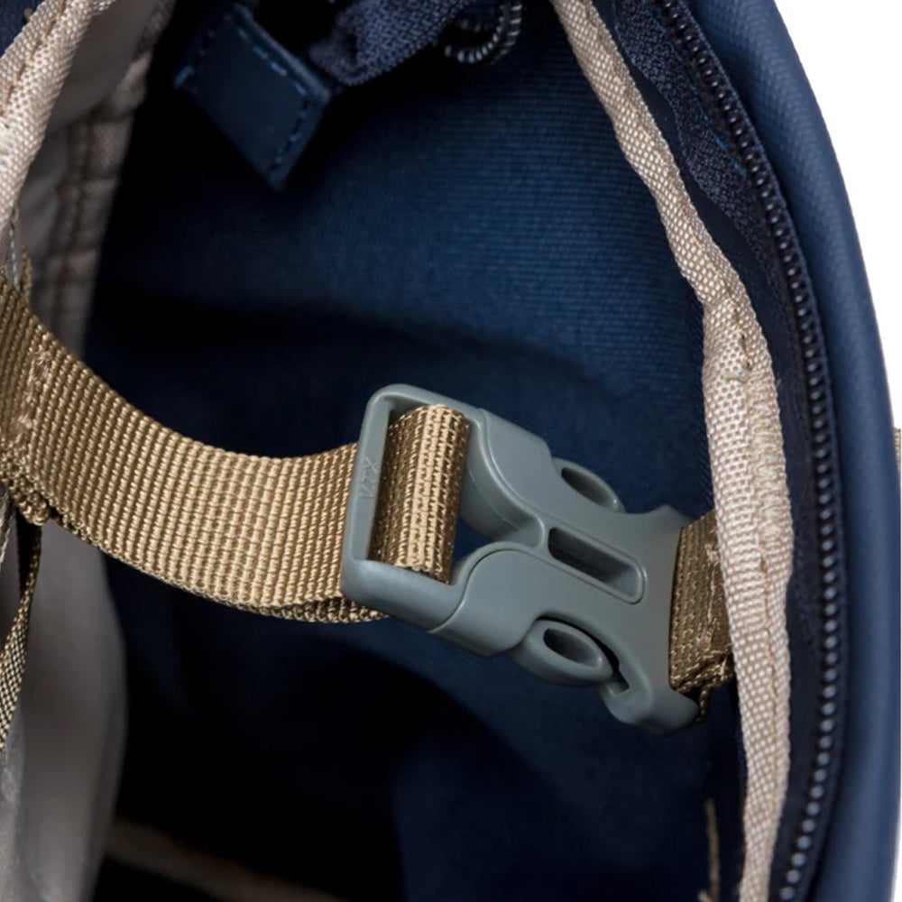 Elliker Penniyn Backpack Tote 20L Navy - The Sporting Lodge