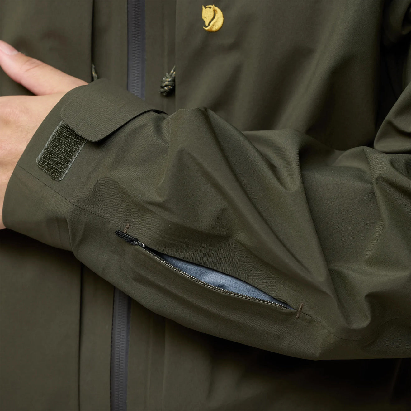 Fjallraven Bergtagen GTX Touring Jacket Deep Forest