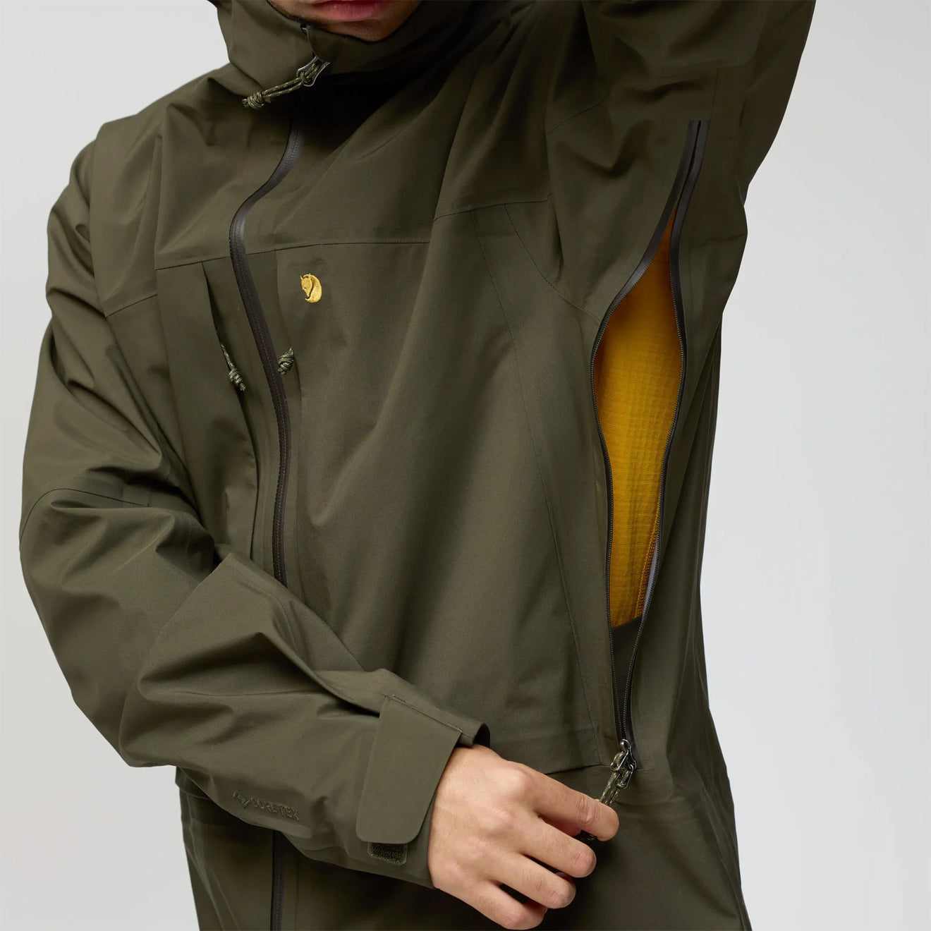 Fjallraven Bergtagen GTX Touring Jacket Deep Forest
