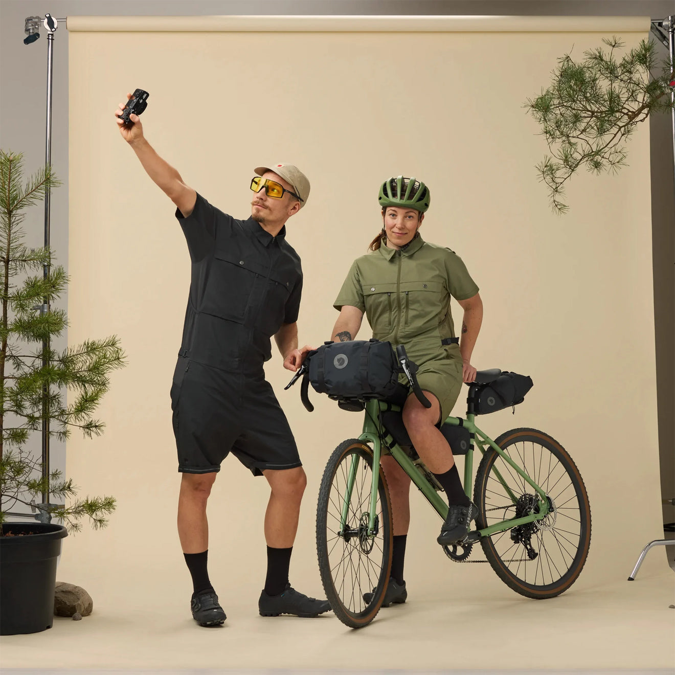 Fjallraven Hoja Field Suit Black - The Sporting Lodge