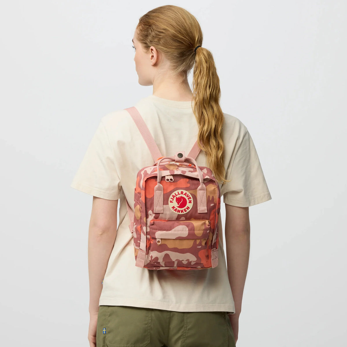 Fjallraven Kanken Graphics Mini Chalk Rose / Hidden Animals