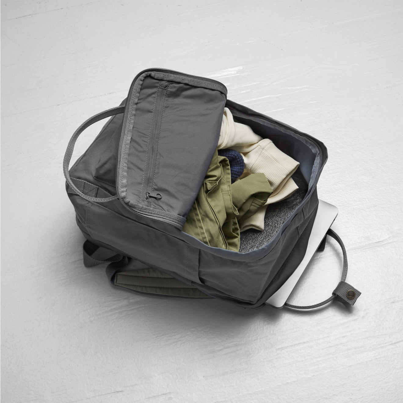 Fjallraven Kanken Laptop 13 Super Grey - The Sporting Lodge