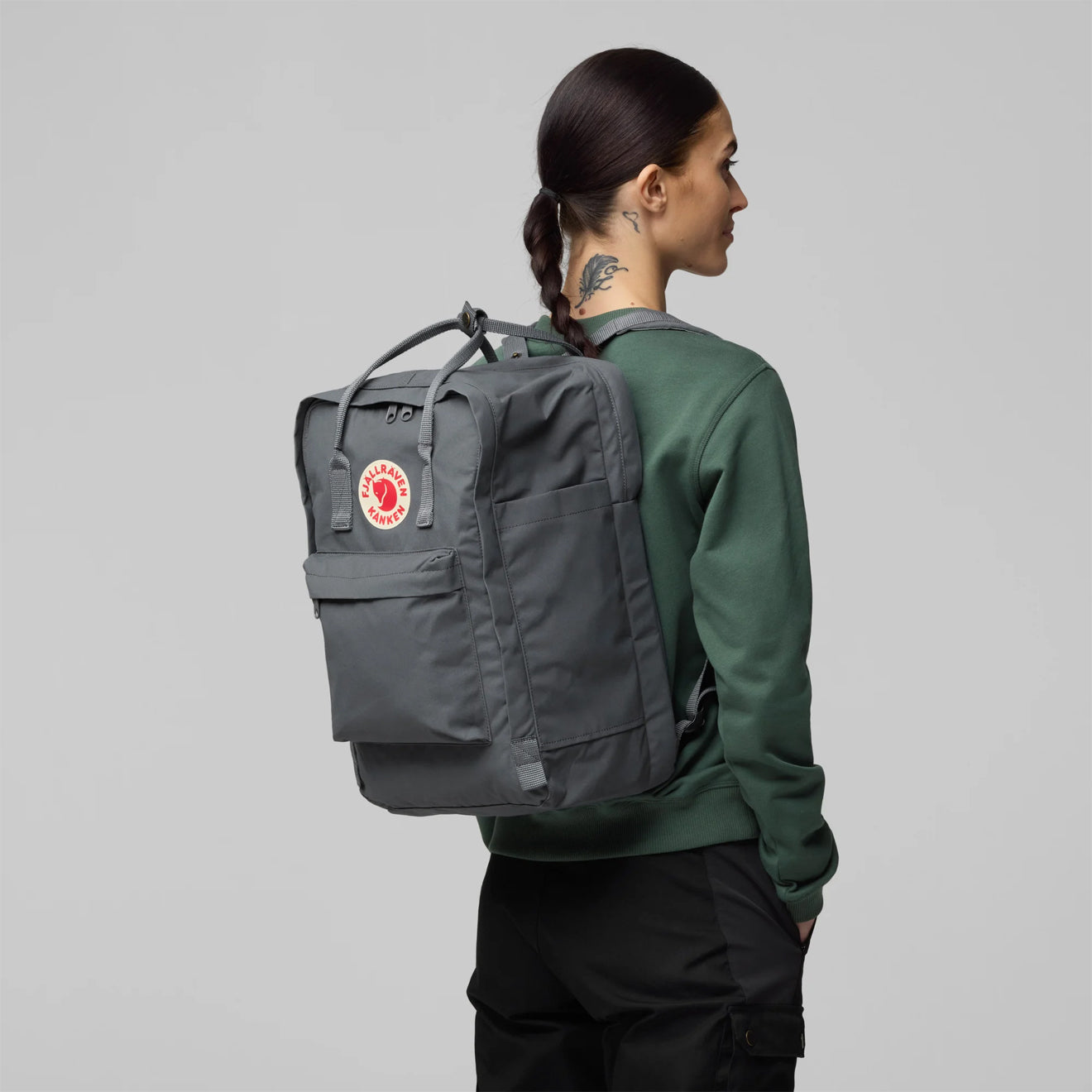 Fjallraven Kanken Laptop 17 Green - The Sporting Lodge