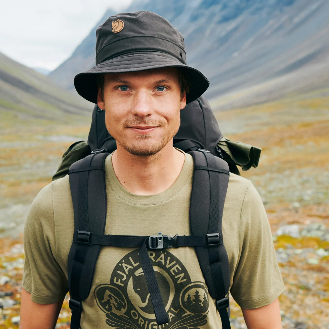 Fjallraven Kiruna Hat Dark Navy - The Sporting Lodge