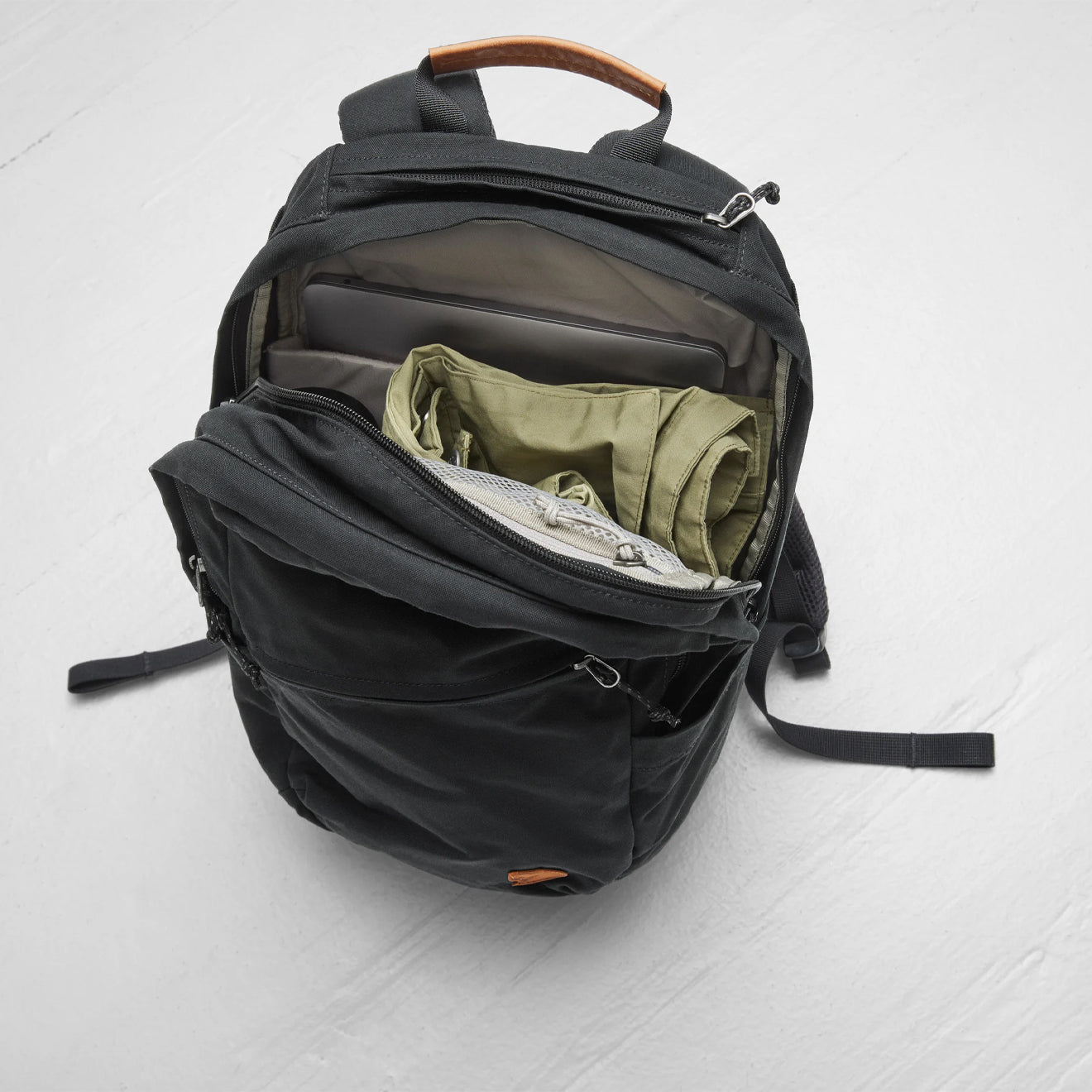 Fjallraven Raven 20 Backpack Port