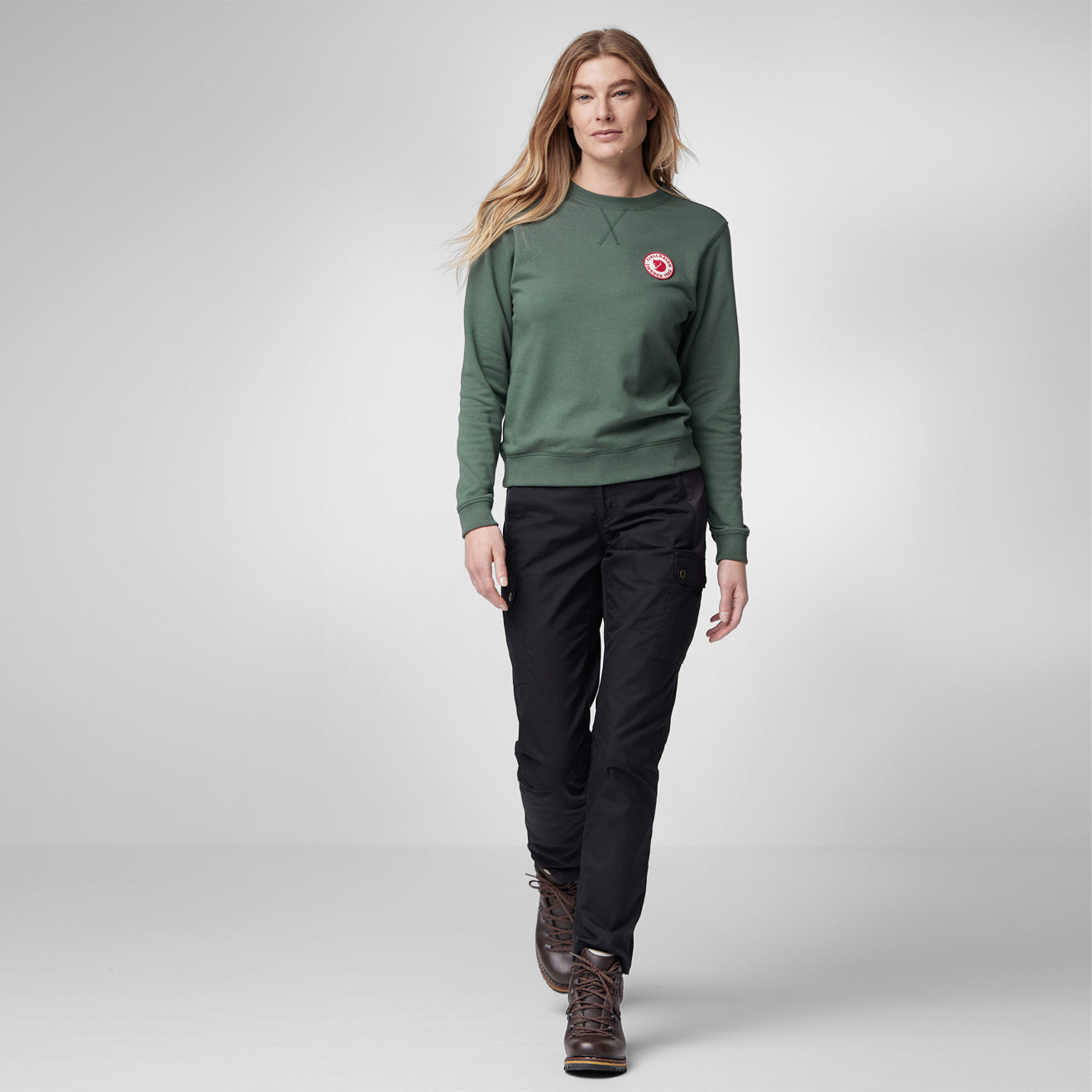 Fjallraven Womens 1960 Logo Badge Sweater Chalk Rose