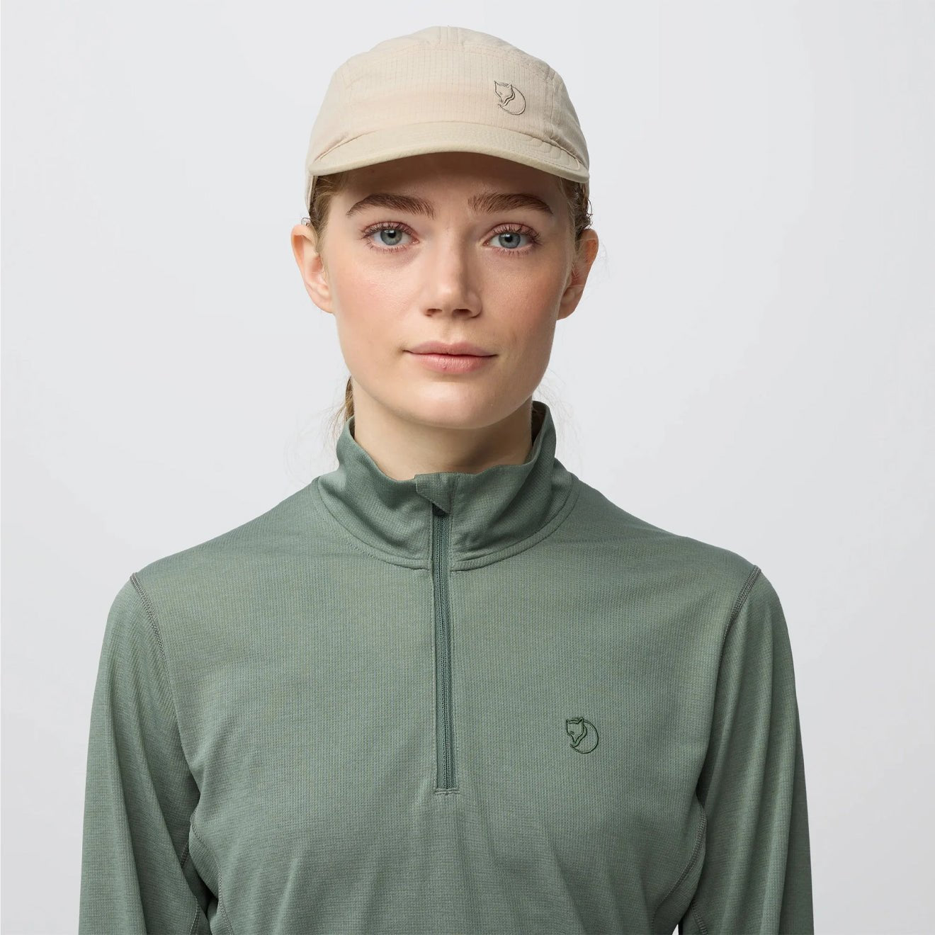 Fjallraven Womens Abisko Day Hike Half Zip Patina Green