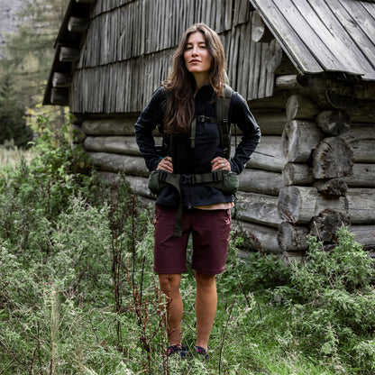 Fjallraven Womens Abisko Trail Stretch Shorts Black - The Sporting Lodge