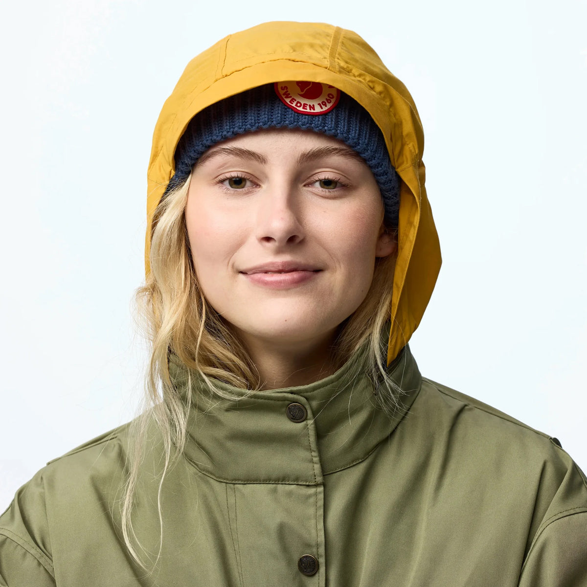 Fjallraven Womens Raven Parka Green