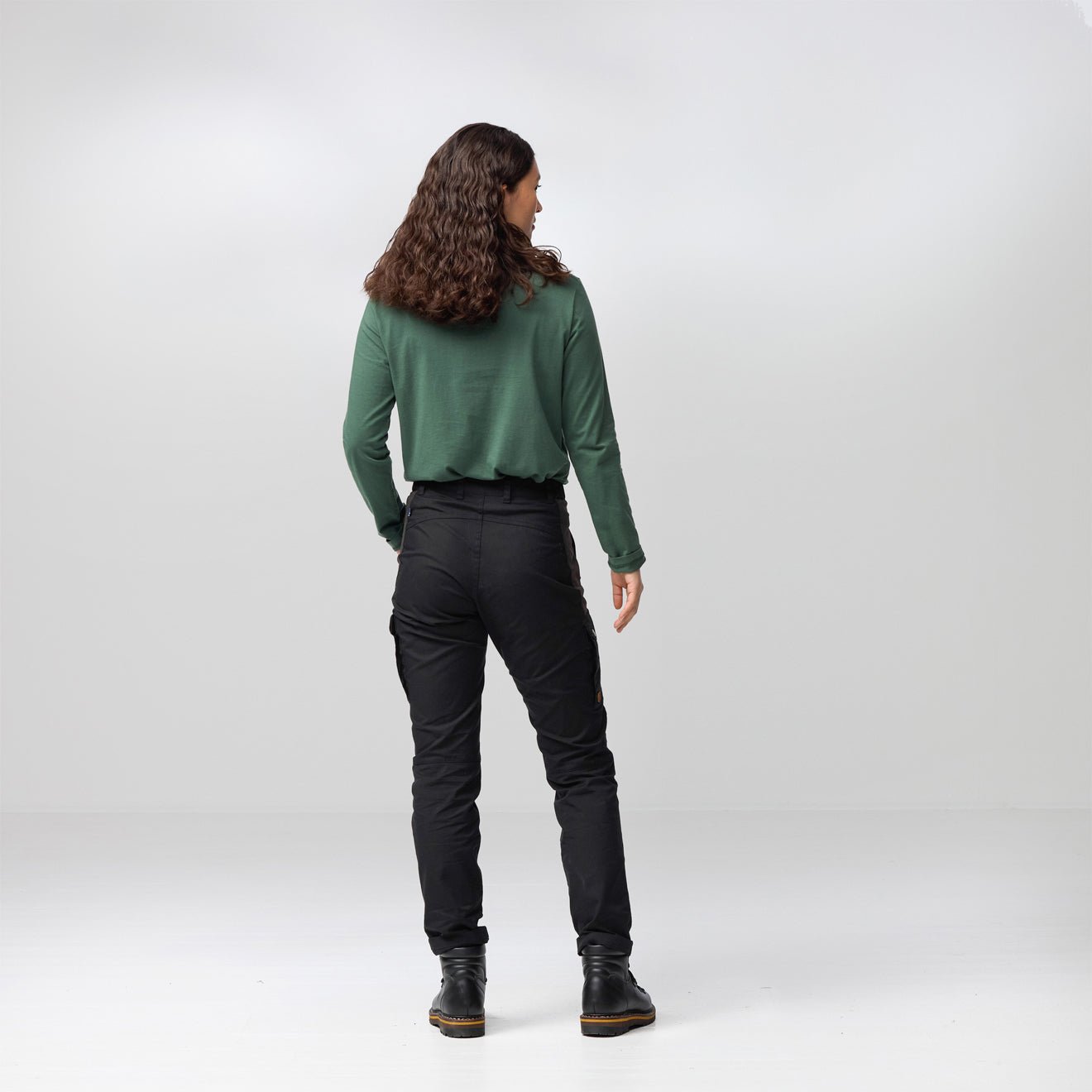 Fjallraven Womens Stina Trousers Short Dark Navy - The Sporting Lodge