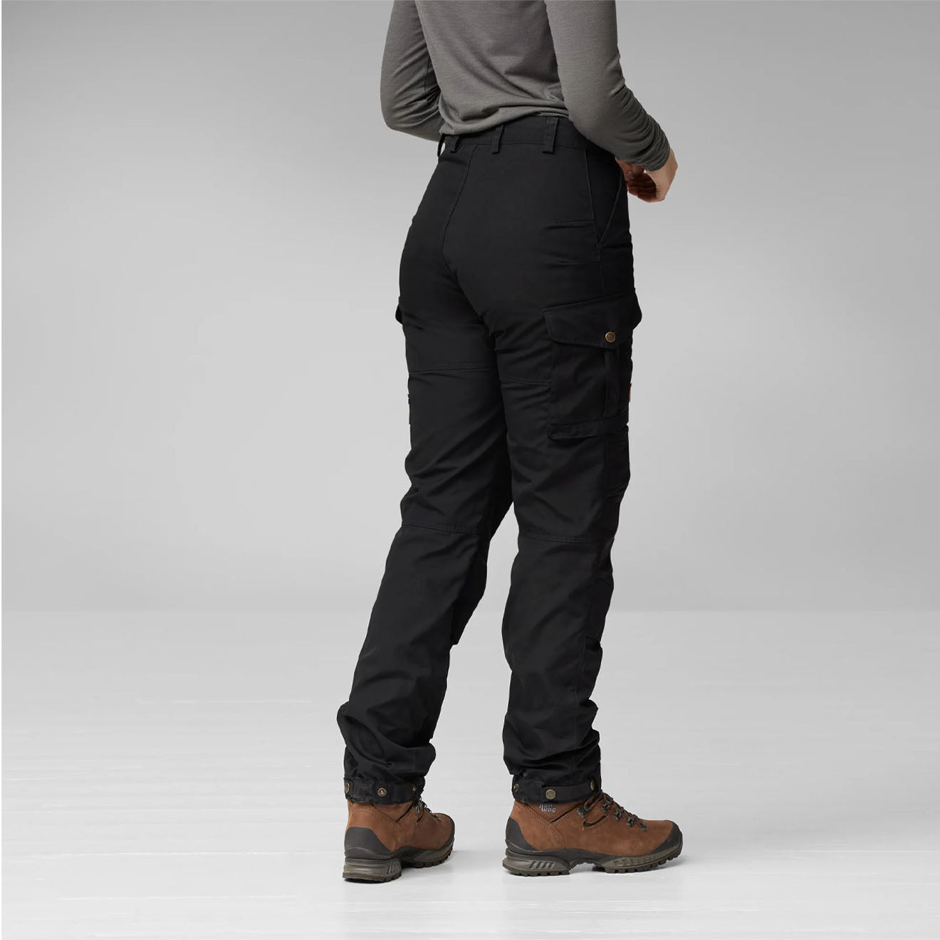 Fjallraven Womens Vidda Pro Trousers Short Dark Grey / Black - The Sporting Lodge